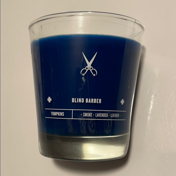 Blind Barber Tompkins Smoke Leather Candle - Picture 3 of 5